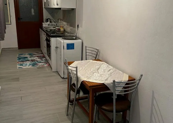 Meti@lika Castle View Διαμέρισμα *