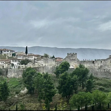 Meti@lika Castle View Apartment