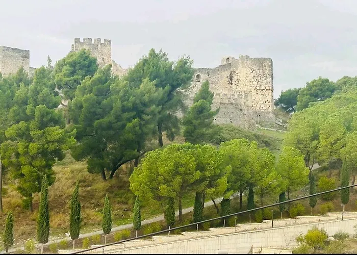 Meti@lika Castle View Berat